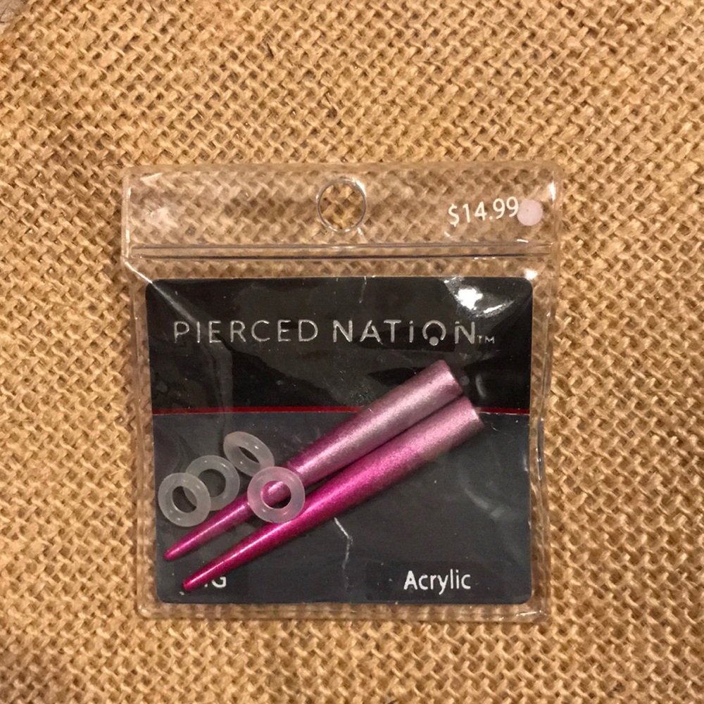 3/$17!! FLASH SALE❤️ 4G Stretching Tapers